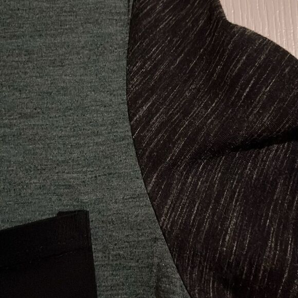 T-shirt/Size M - Picture 6 of 7